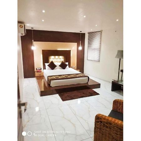 Hotel The Royal, Sehore Εξωτερικό φωτογραφία