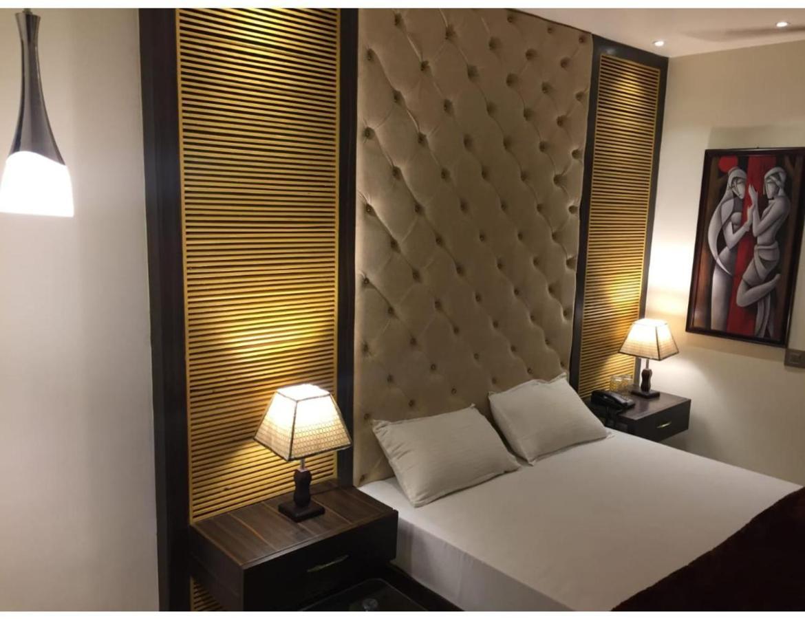Hotel The Royal, Sehore Εξωτερικό φωτογραφία