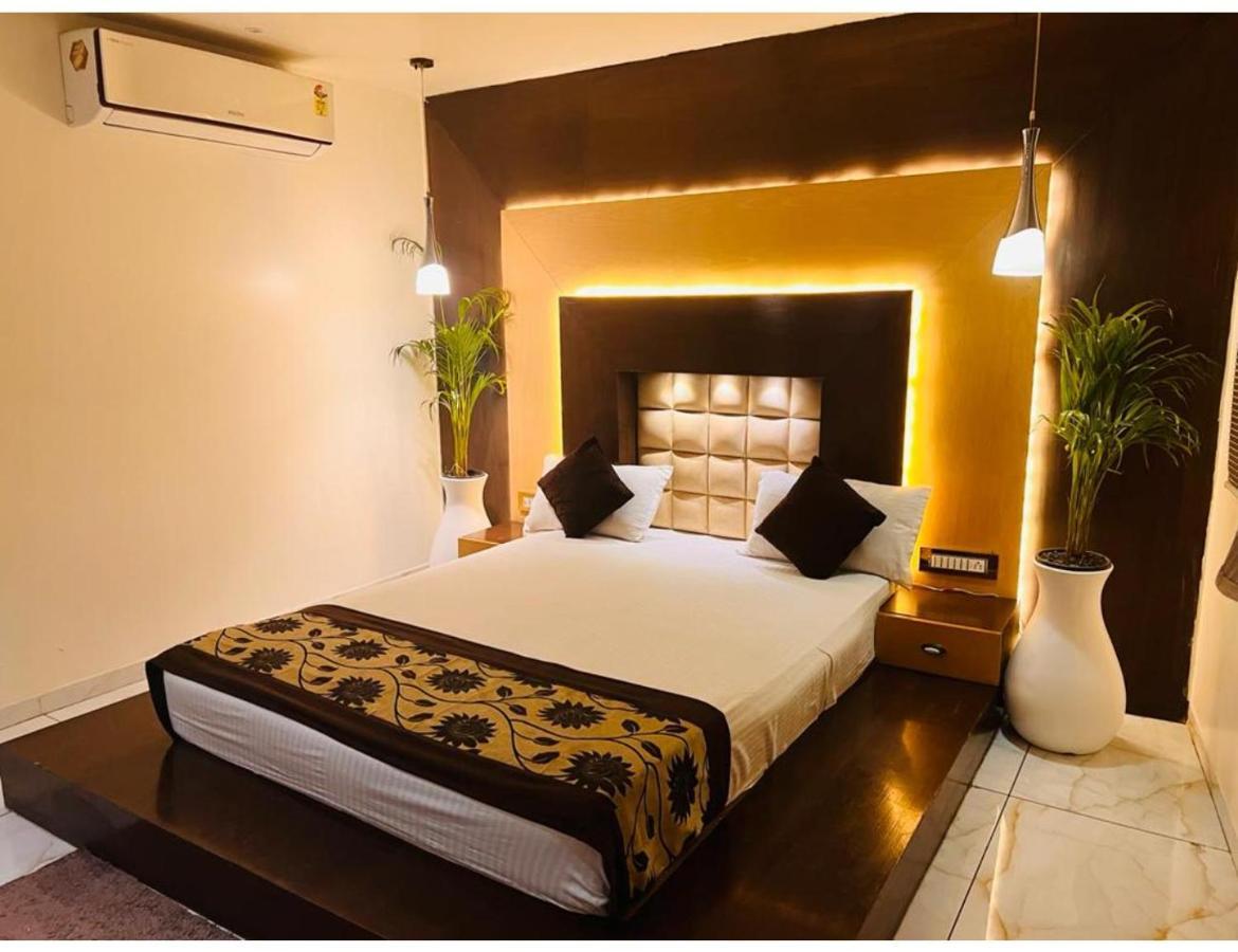 Hotel The Royal, Sehore Εξωτερικό φωτογραφία